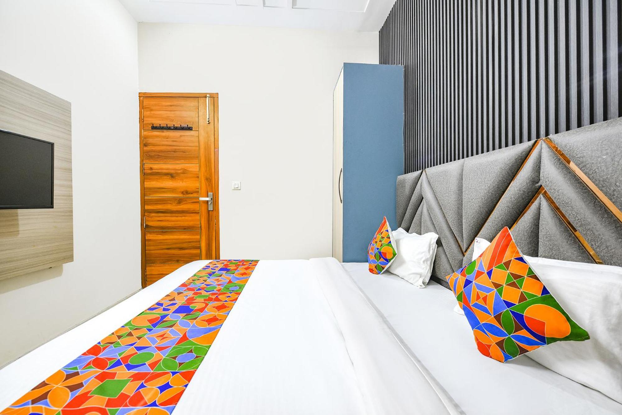 Fabhotel K9 Stay Лудяна Екстериор снимка